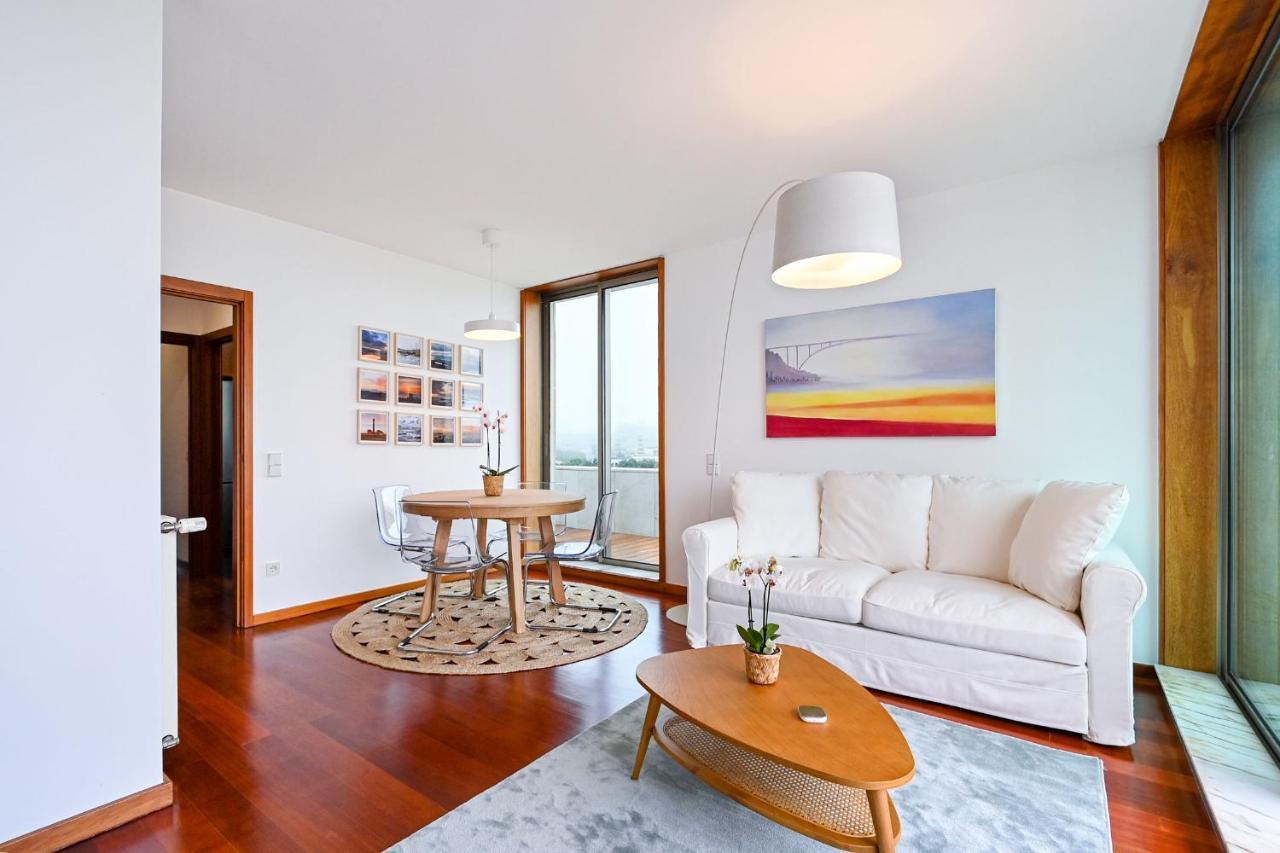 Leca Front Luxury Penthouse