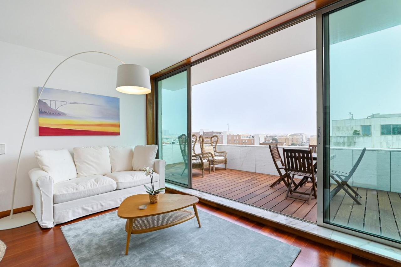 Leca Front Luxury Penthouse Apartment